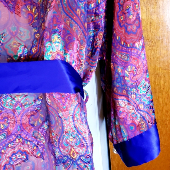 Vintage Victoria Secret Sheer Floral Robe OSFA - Picture 4 of 14